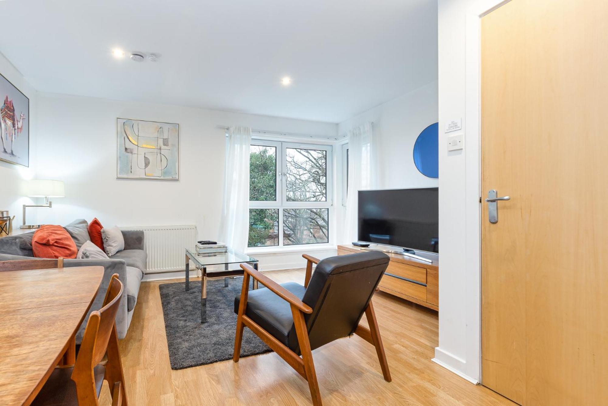 Modern 2 Bed Broompark/Central Apt. With Parking Glasgow Exteriör bild